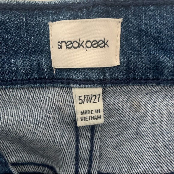 Sneak Peak Crop Jeans - Picture 5 of 13